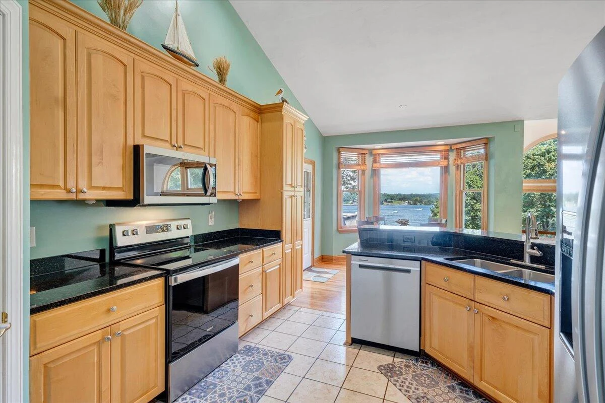 900 Lakemount DR - Photo 32