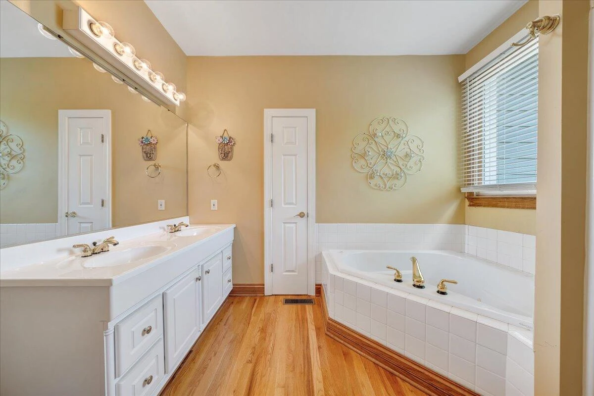 900 Lakemount DR - Photo 41
