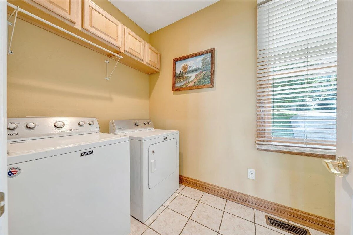 900 Lakemount DR - Photo 49