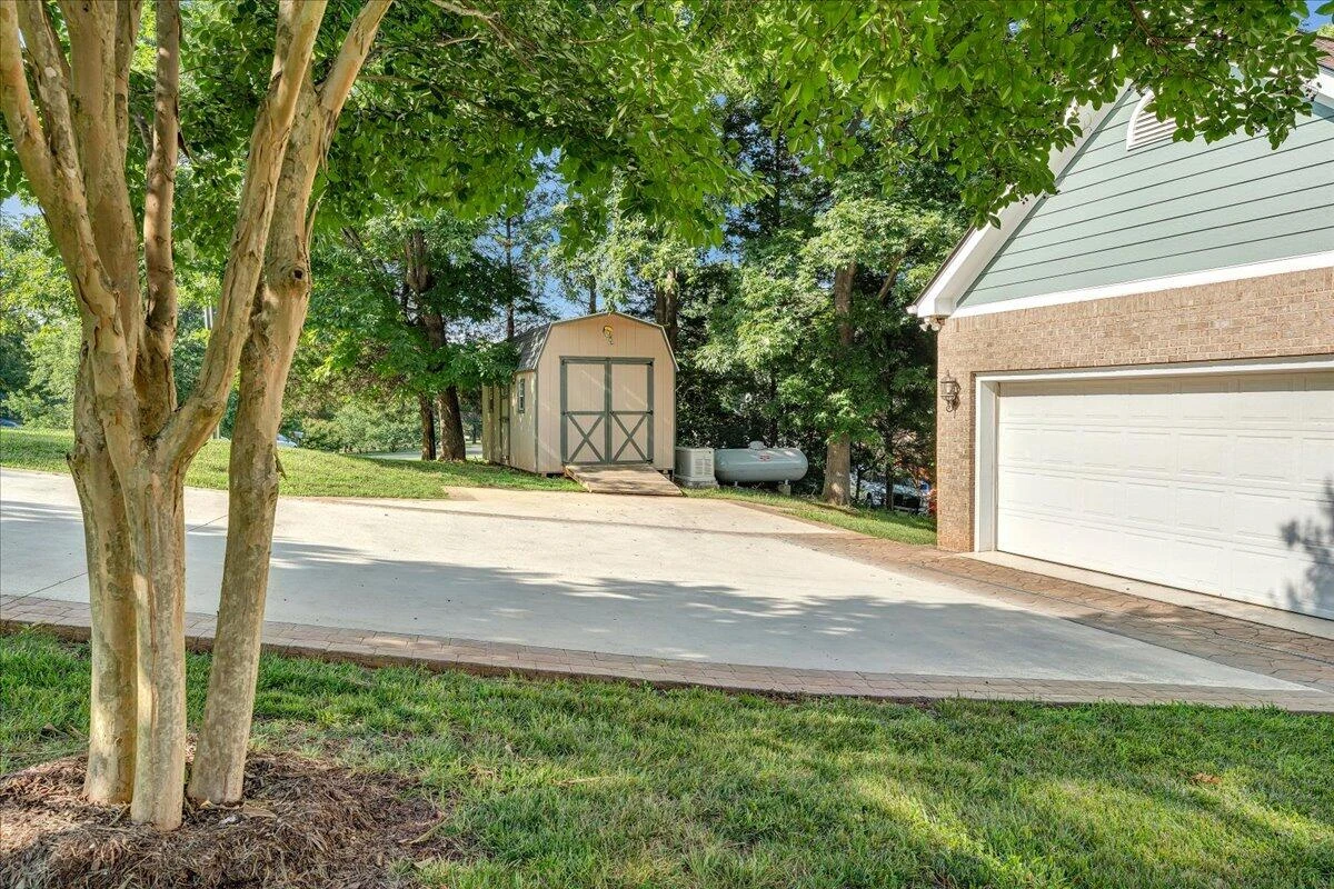 900 Lakemount DR - Photo 92