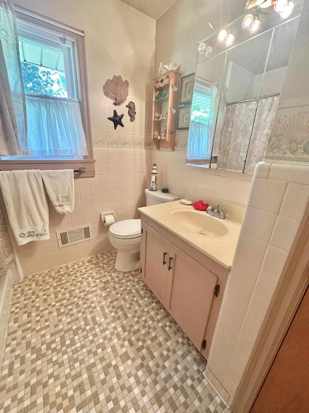 109 Vine AVE - Photo 28