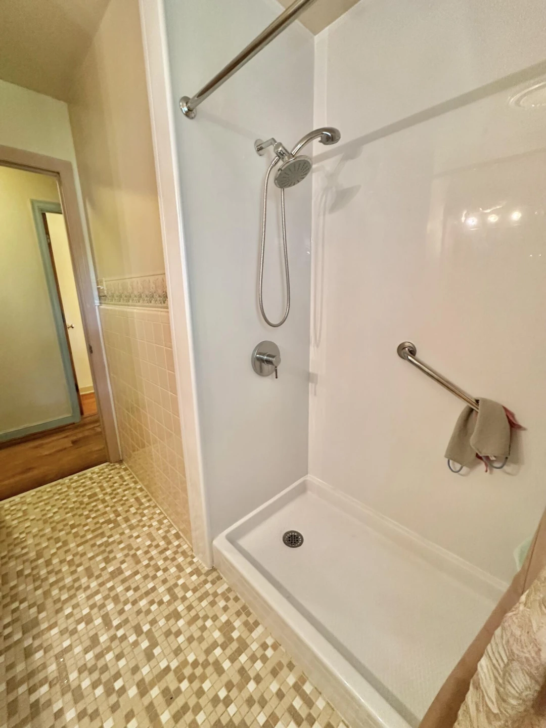 109 Vine AVE - Photo 29