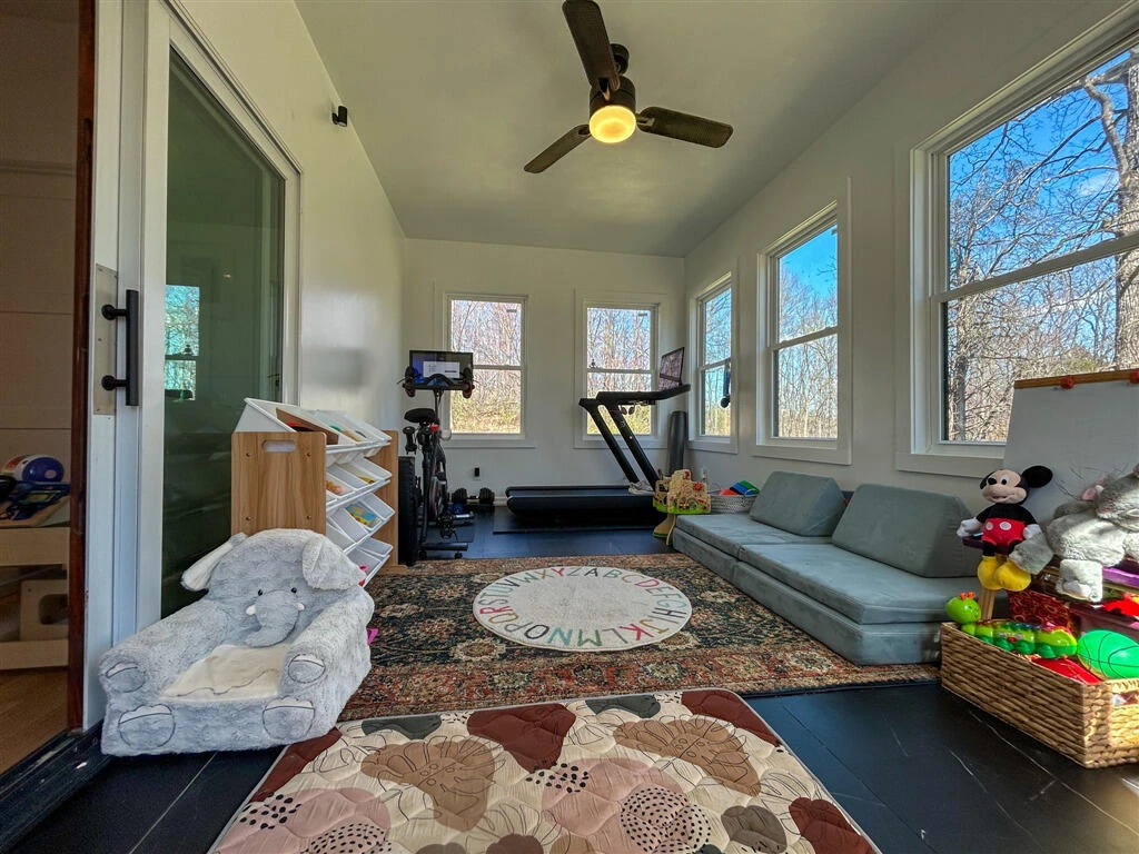 670 Tucker RD - Photo 11
