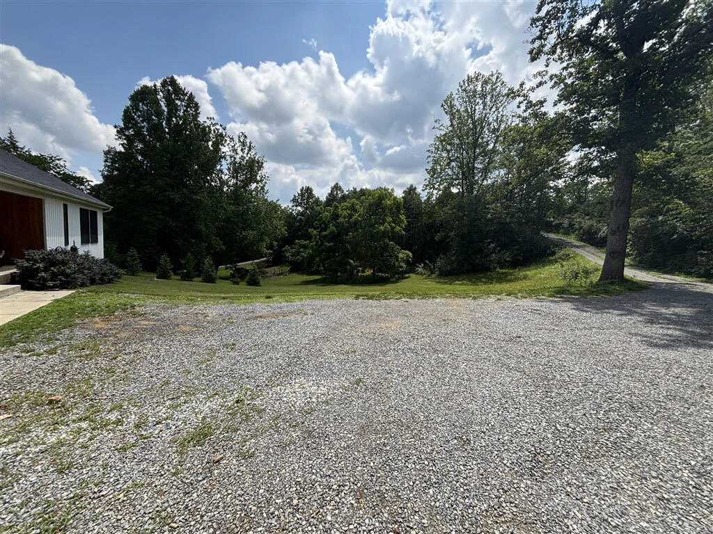 670 Tucker RD - Photo 2