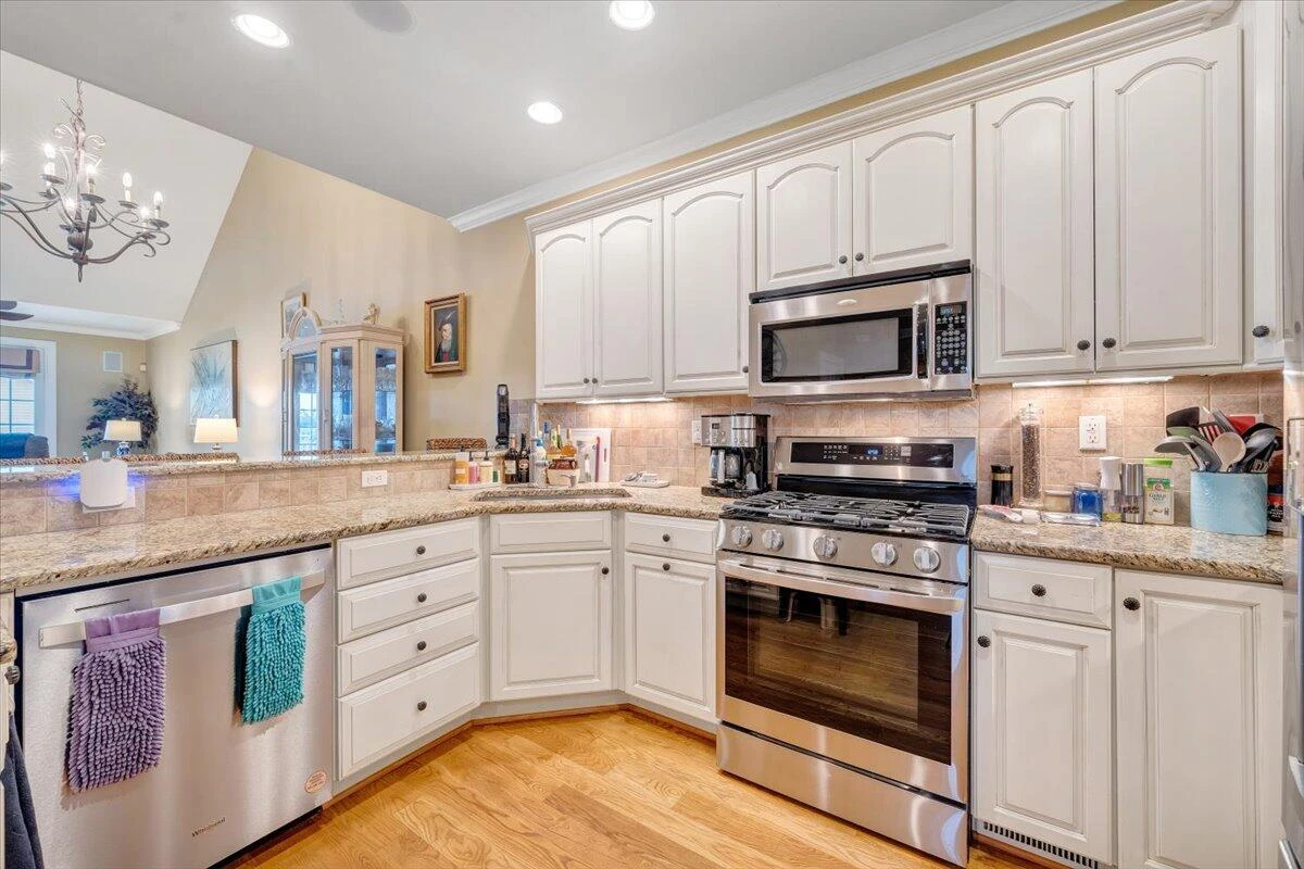 20 Brooke DR - Photo 16