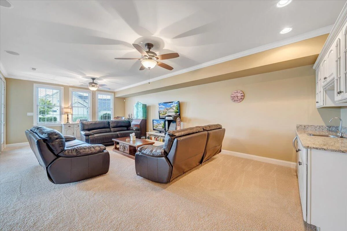 20 Brooke DR - Photo 46