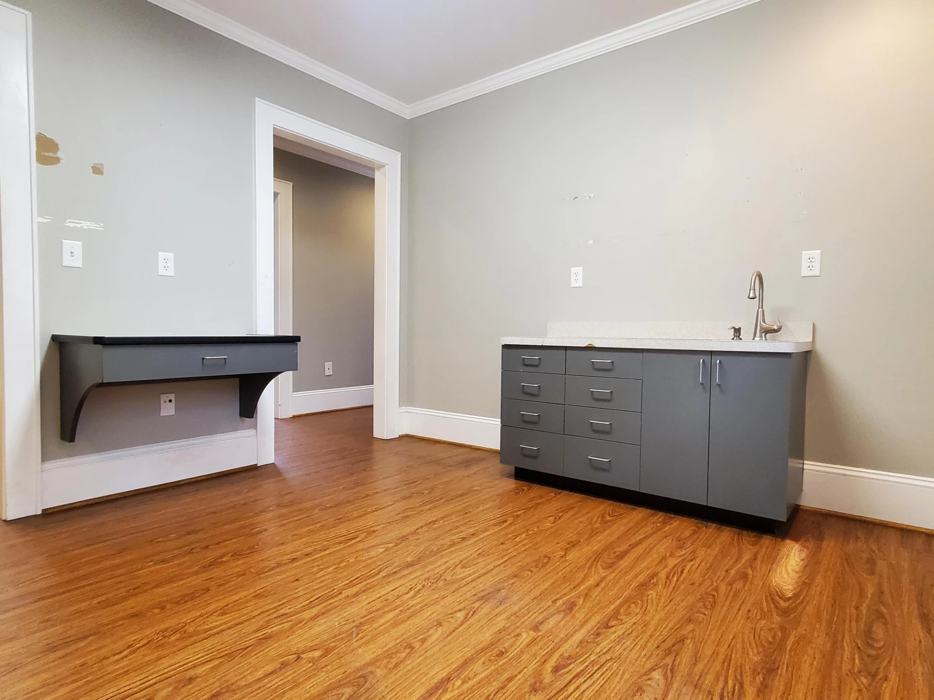 1602 Grandin RD - Photo 27