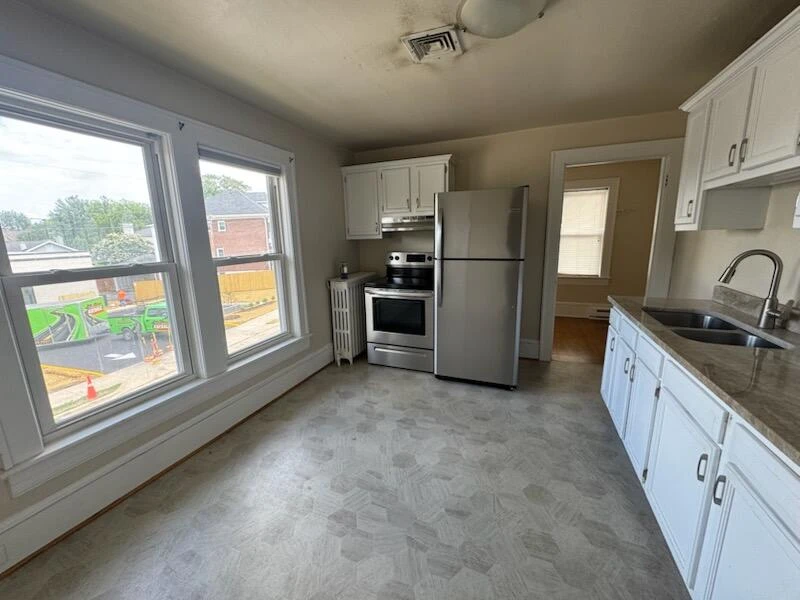1602 Grandin RD - Photo 33