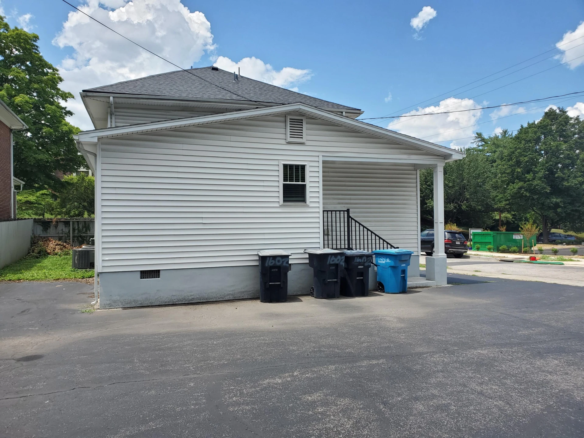1602 Grandin RD - Photo 6