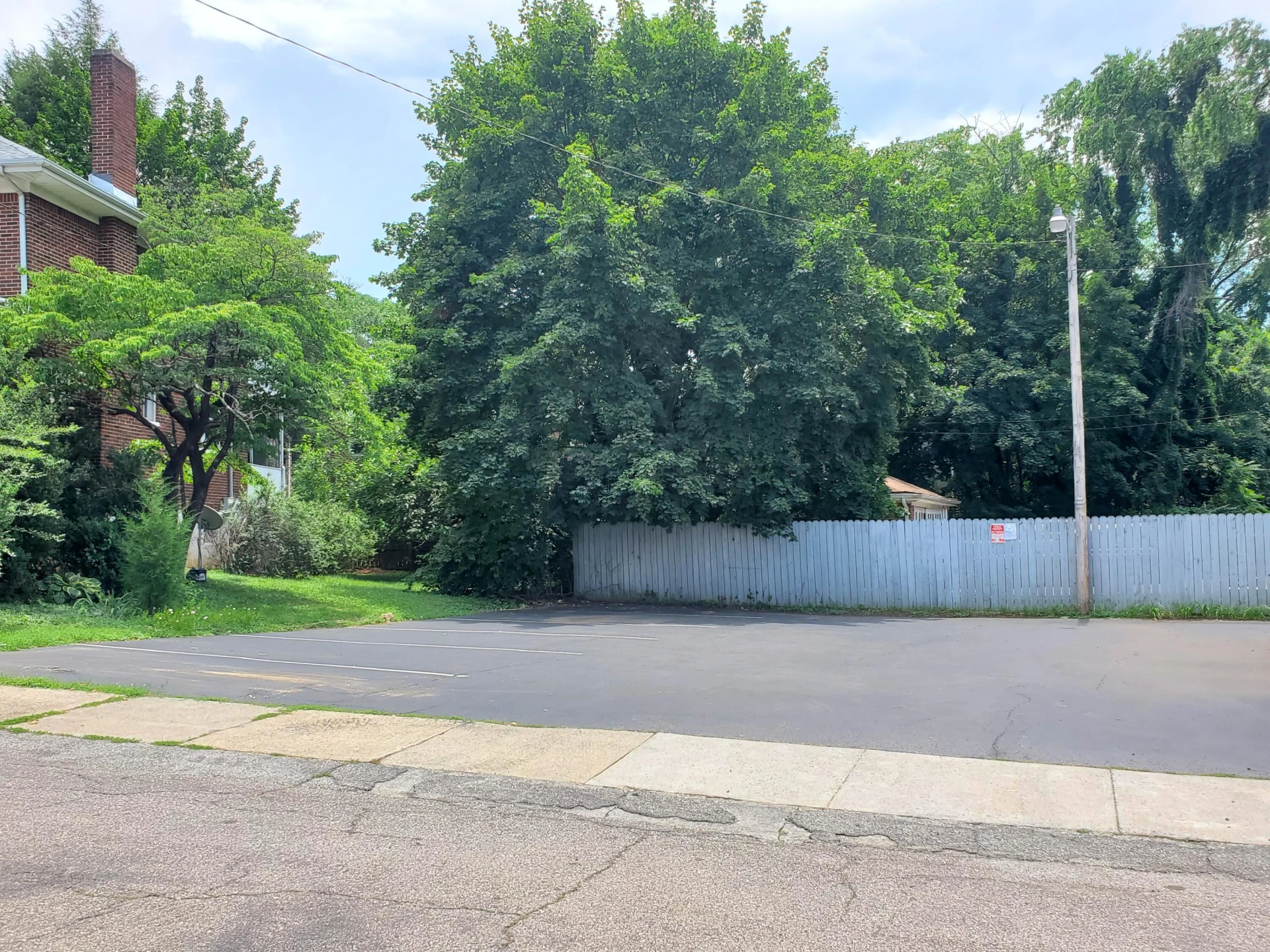 1602 Grandin RD - Photo 7
