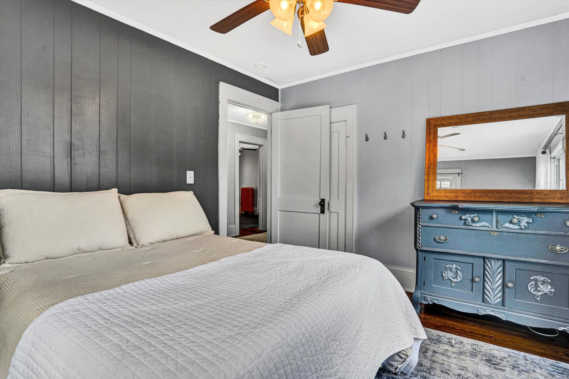 1610 Maiden LN - Photo 34
