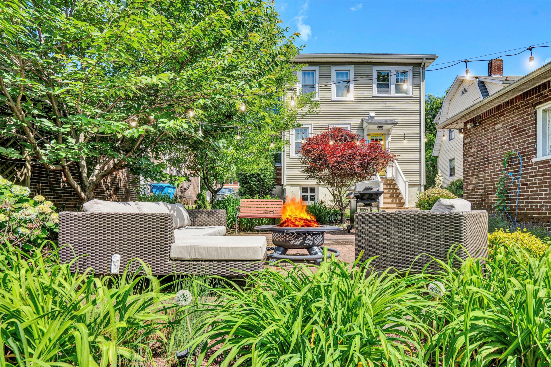 1610 Maiden LN - Photo 54