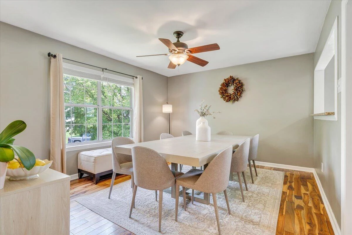 908 Samantha CIR - Photo 11