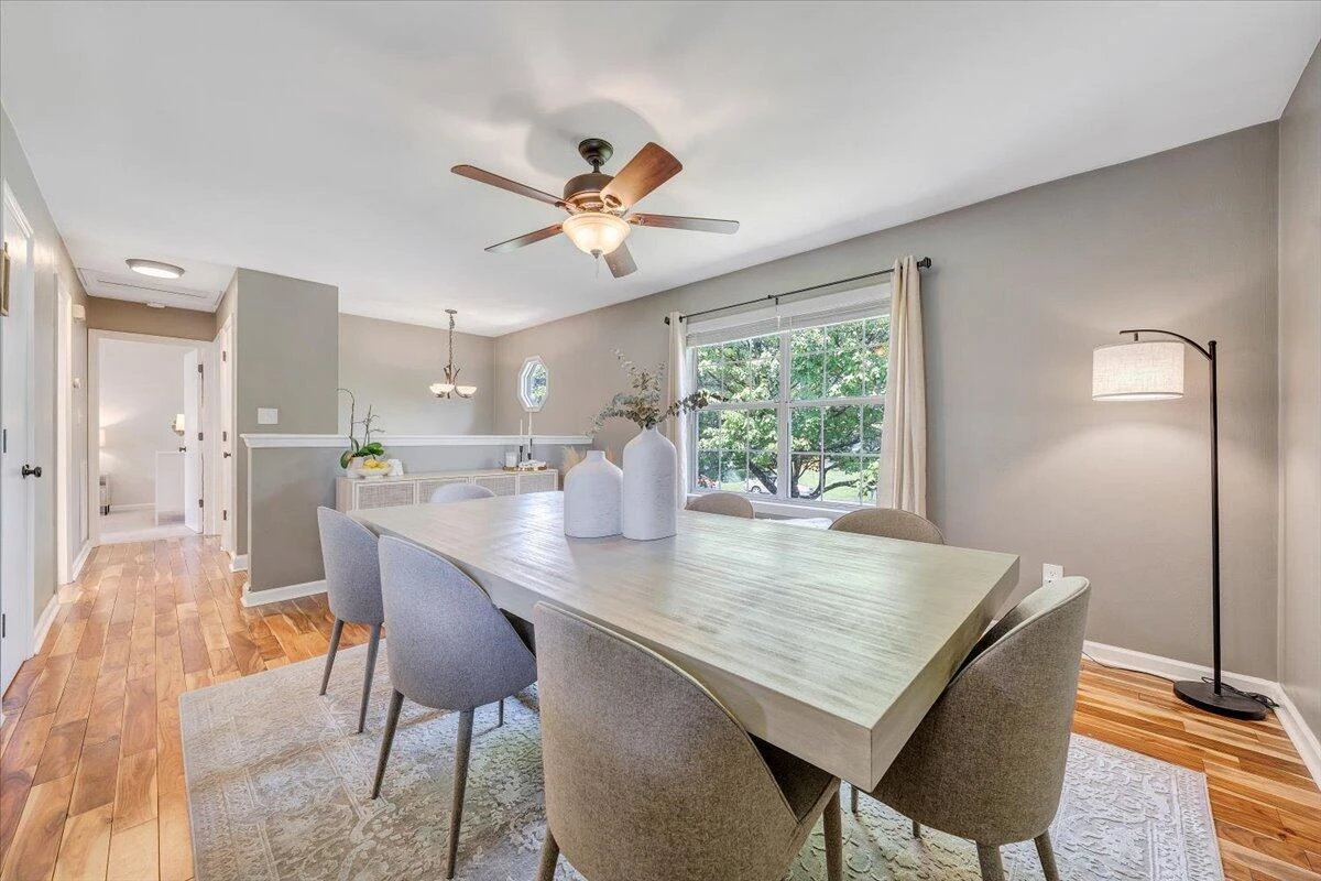 908 Samantha CIR - Photo 13