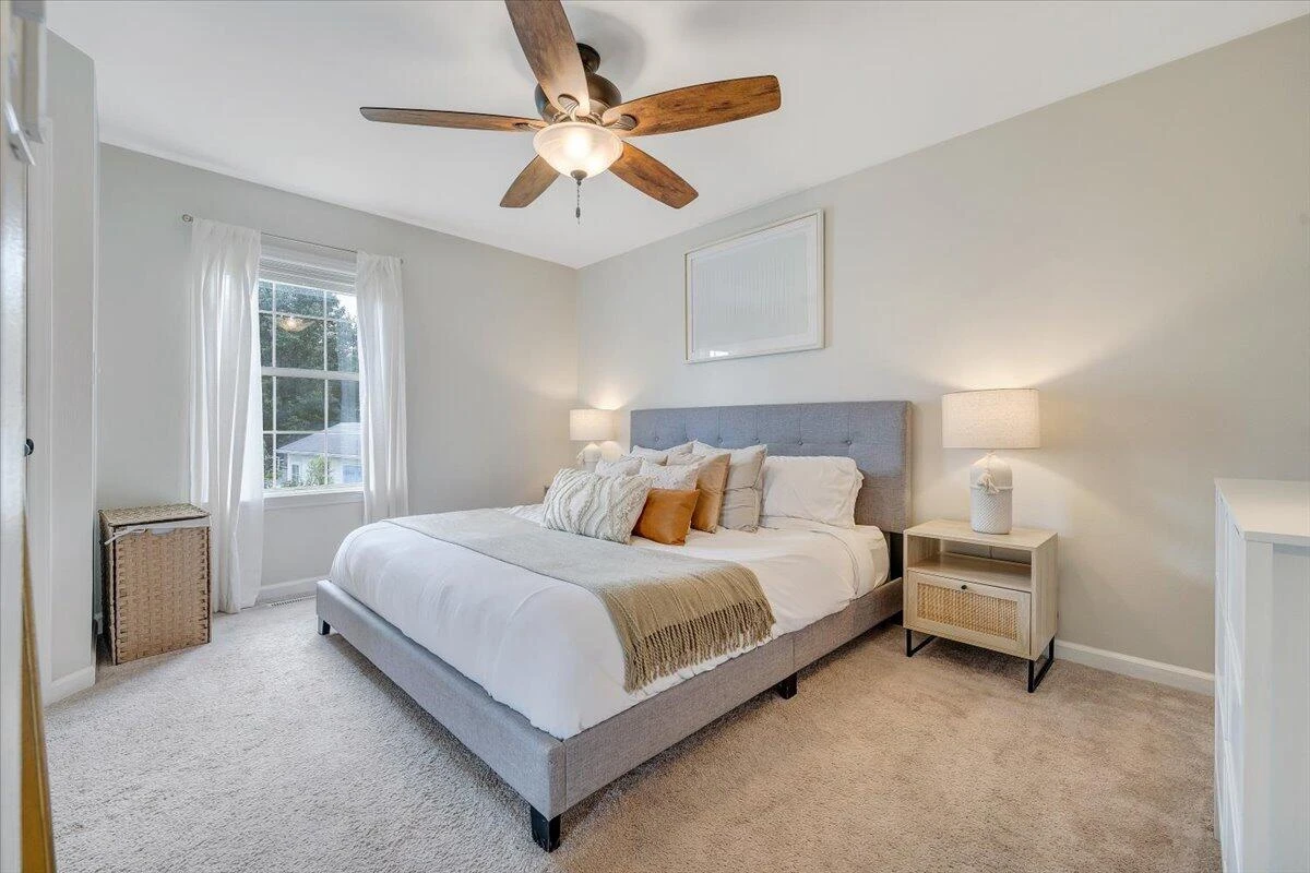 908 Samantha CIR - Photo 24