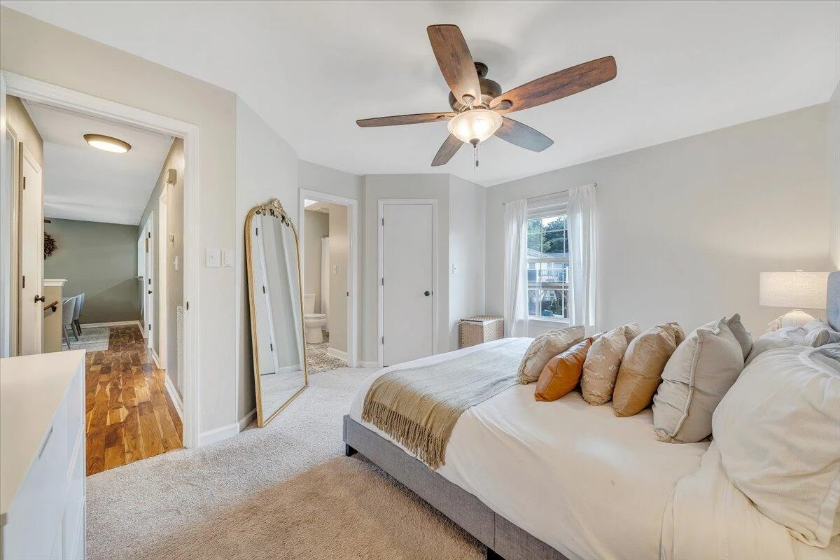 908 Samantha CIR - Photo 26