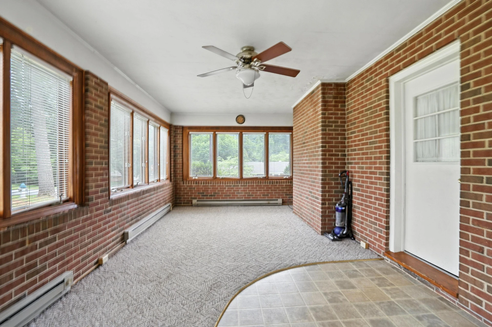 5401 Warwood DR - Photo 10