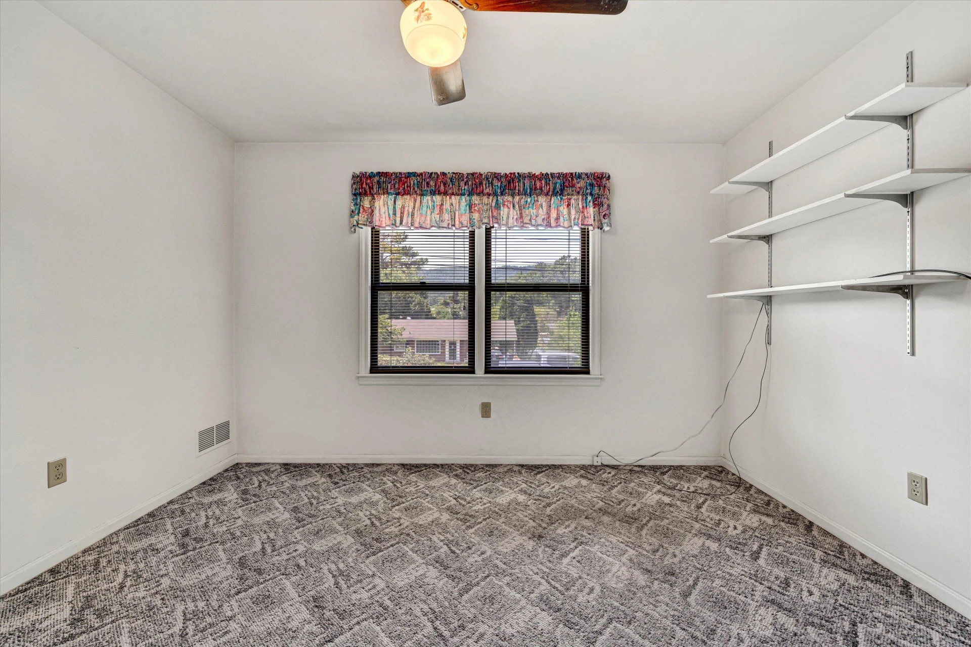 5401 Warwood DR - Photo 17