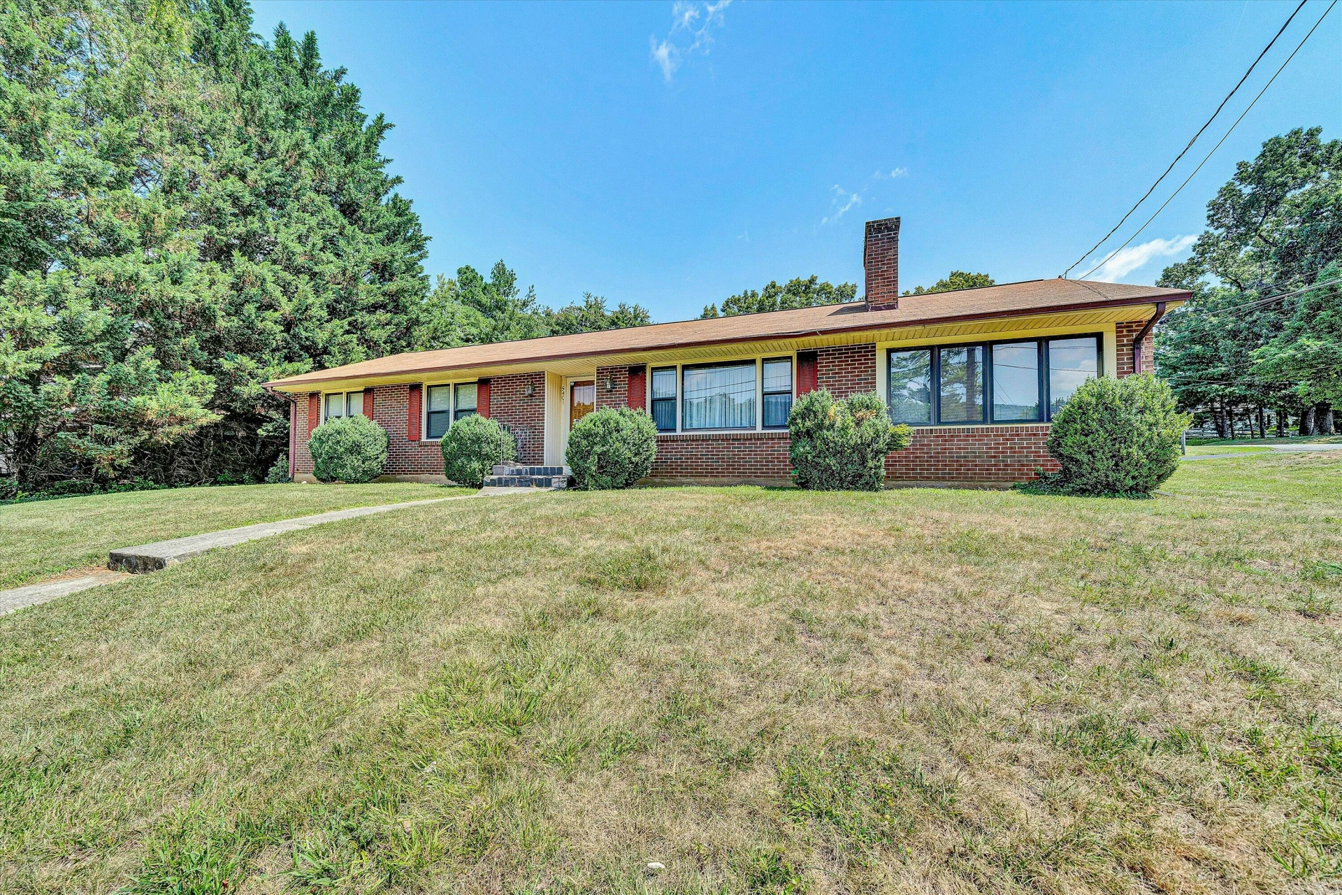 5401 Warwood DR - Photo 2
