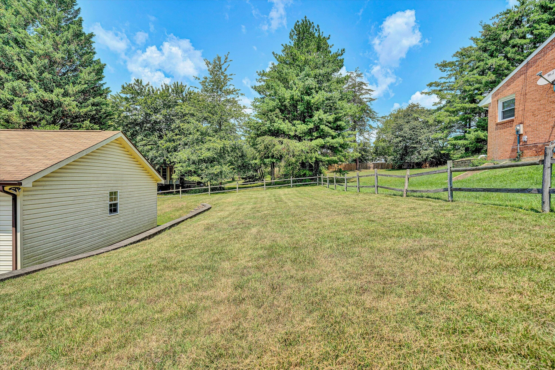 5401 Warwood DR - Photo 28