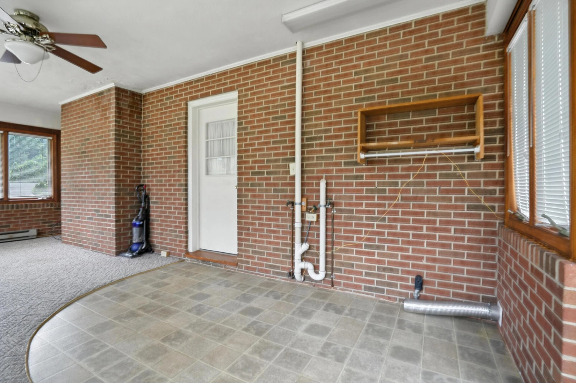 5401 Warwood DR - Photo 9