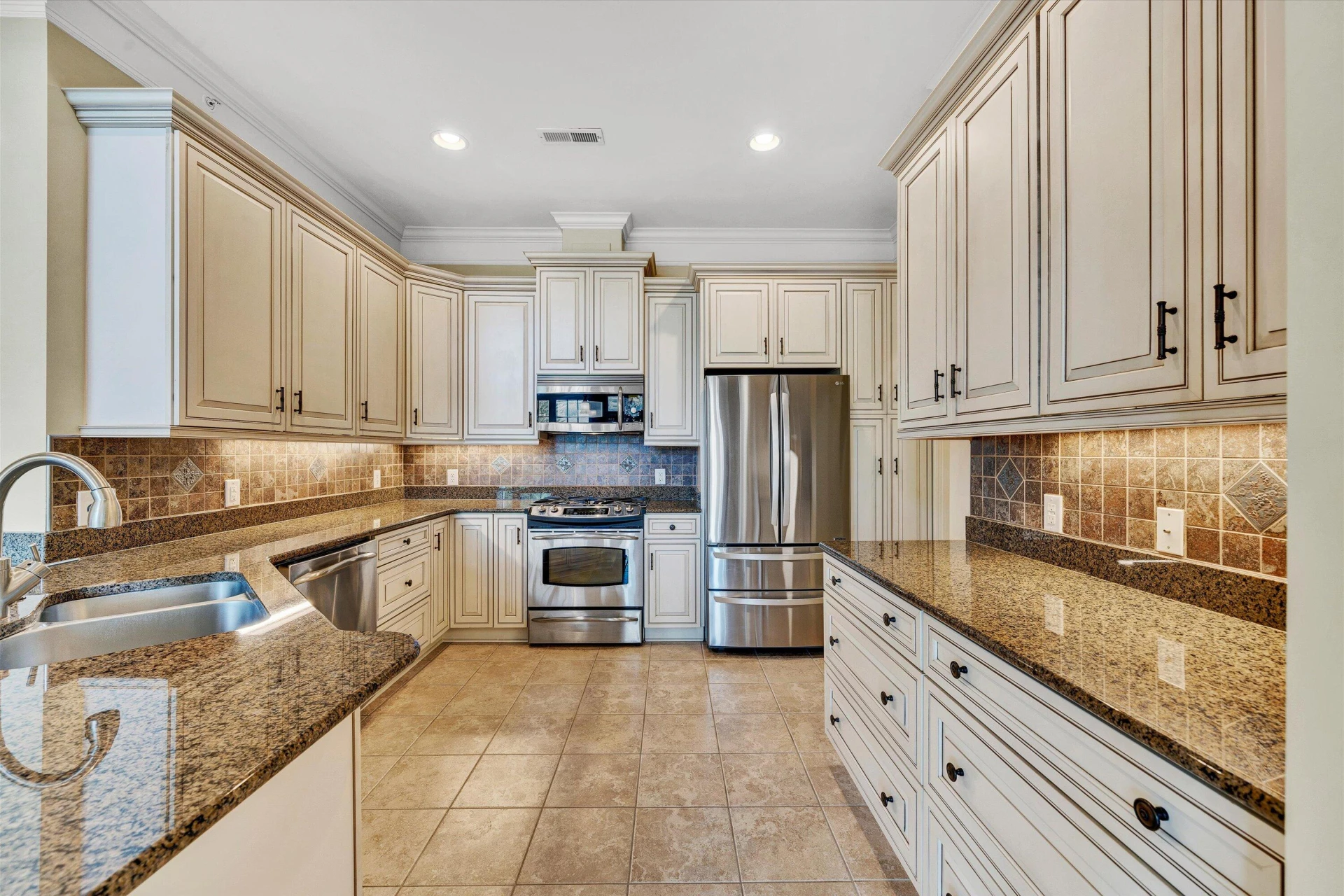 2125 Yellow Mountain RD #307 - Photo 17
