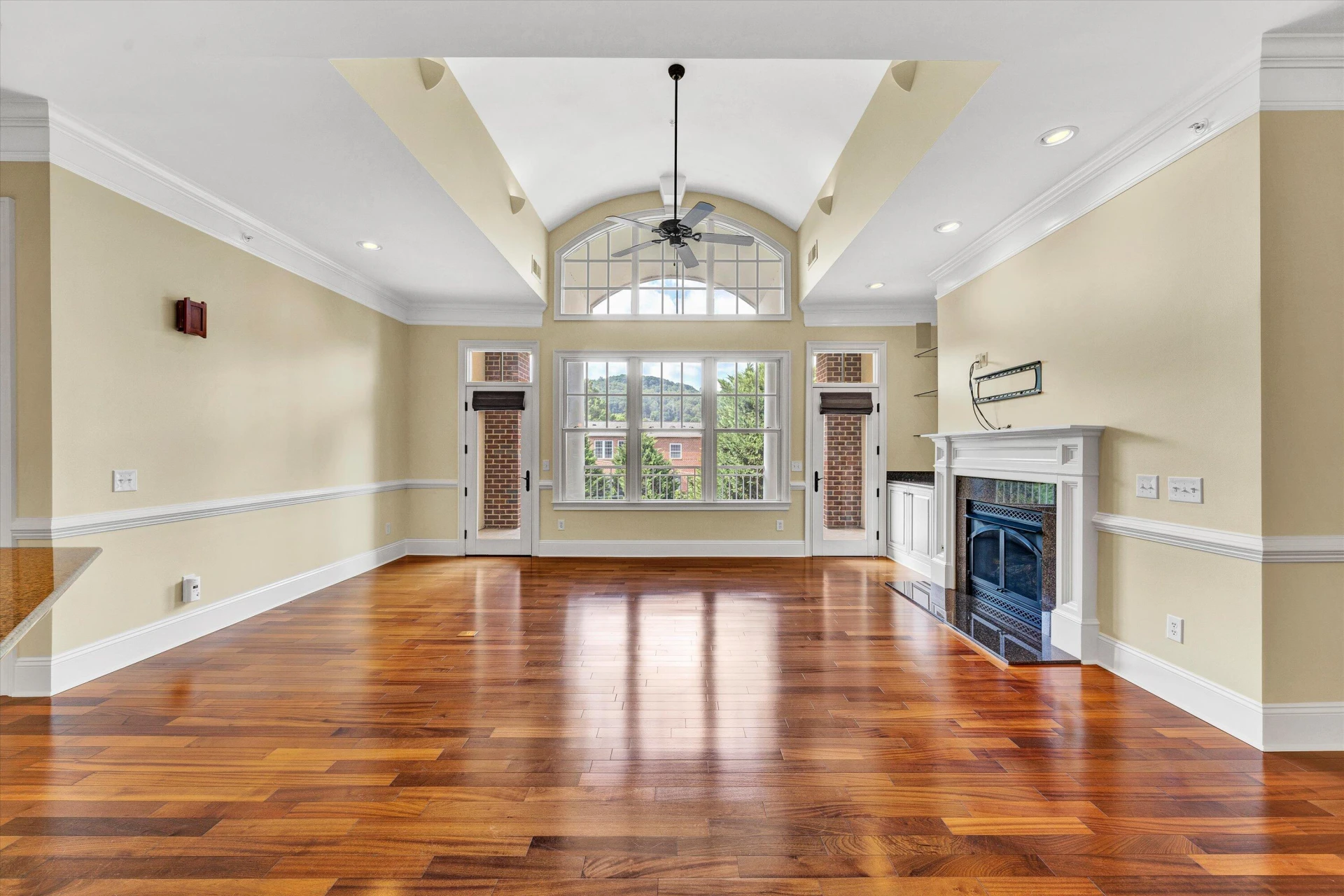 2125 Yellow Mountain RD #307 - Photo 5