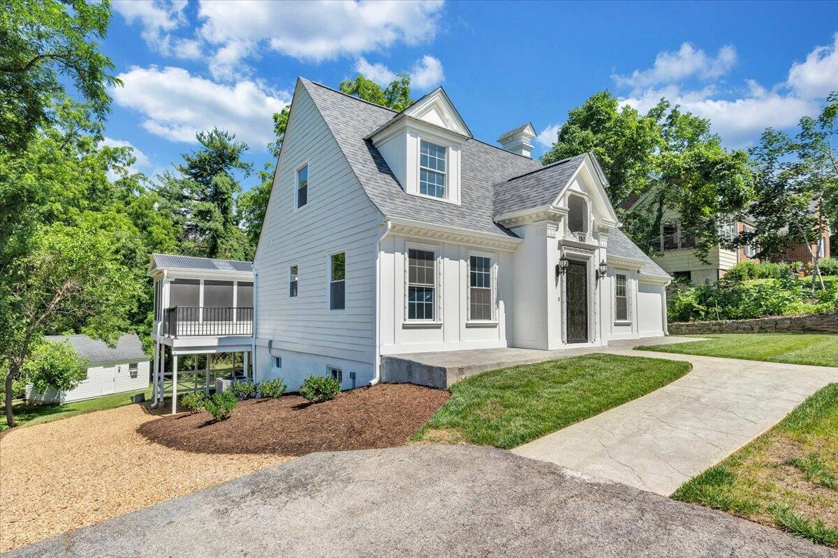 150 Oak ST - Photo 2