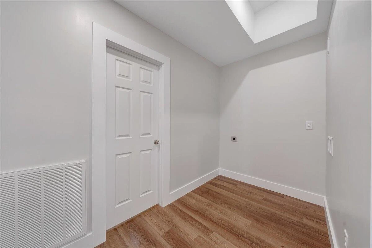 150 Oak ST - Photo 27