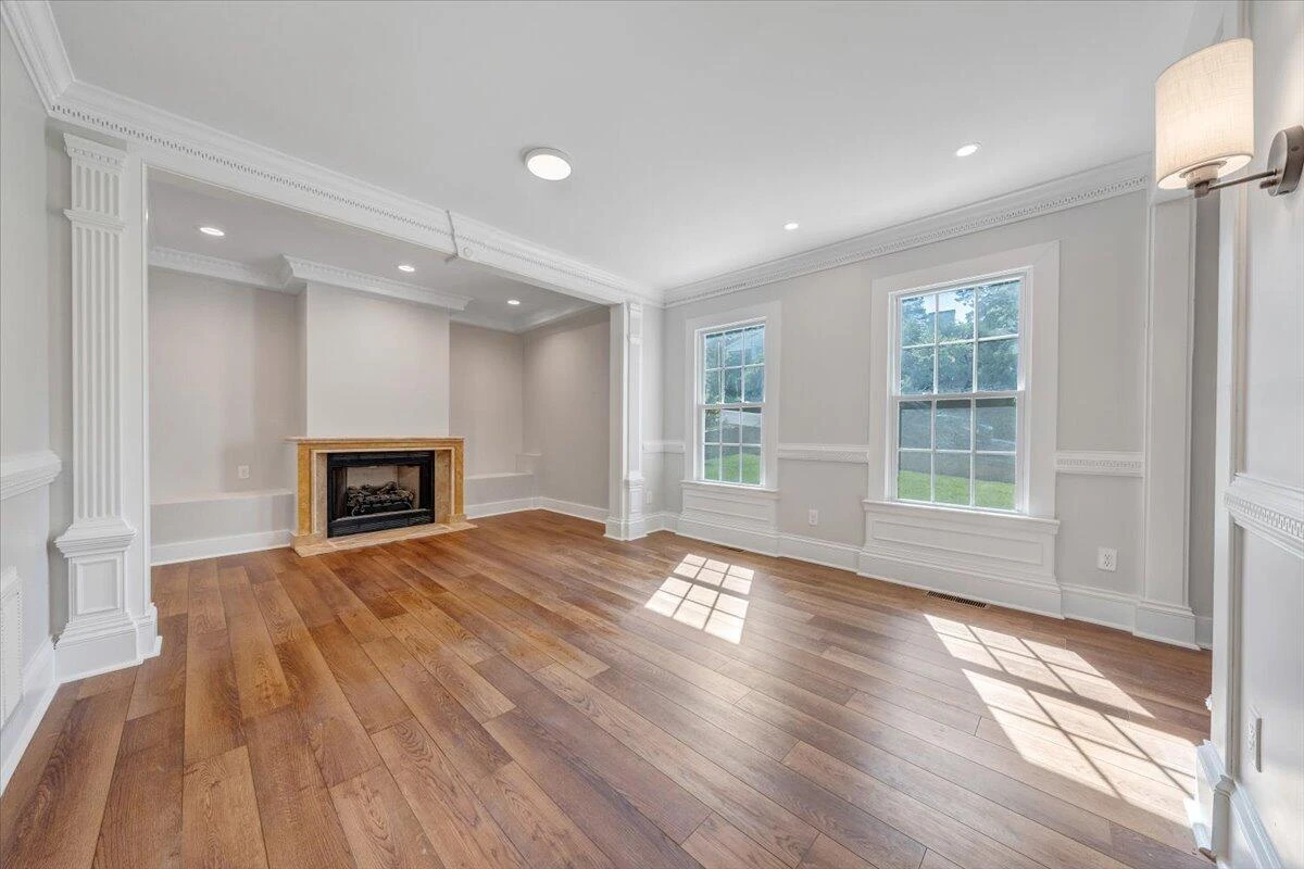 150 Oak ST - Photo 7