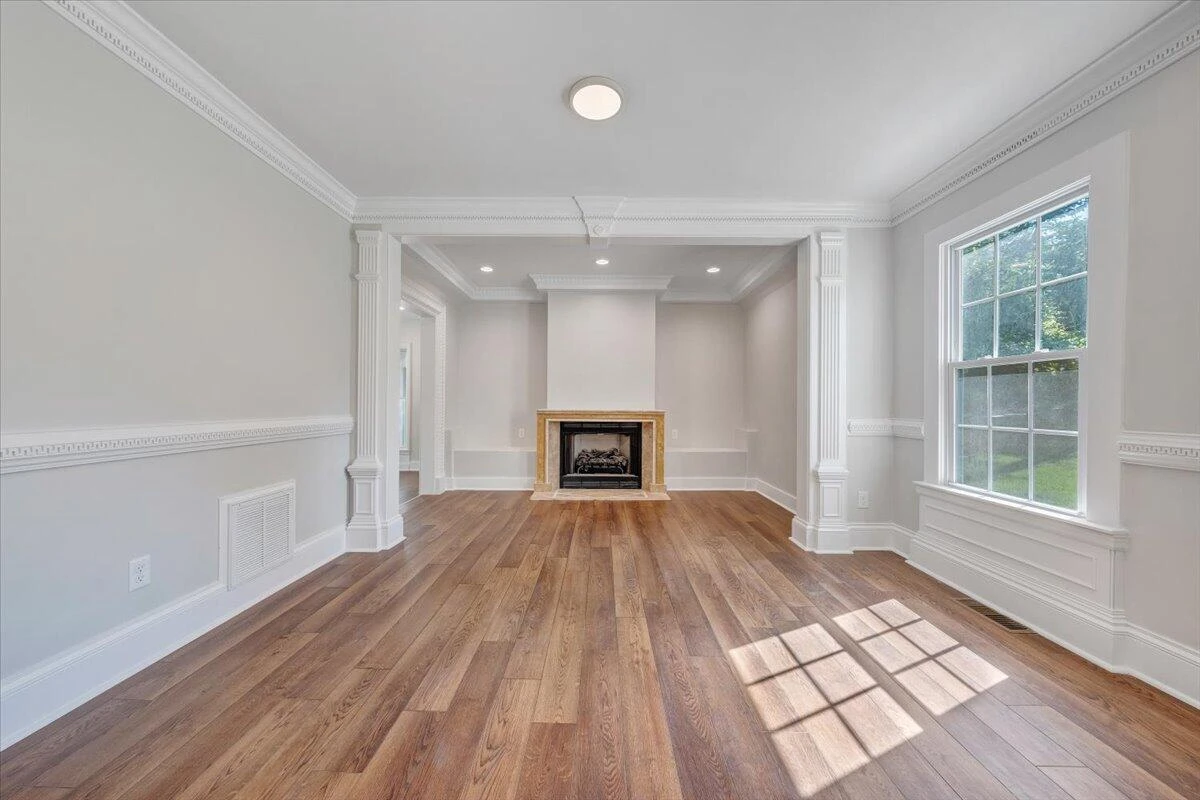 150 Oak ST - Photo 9