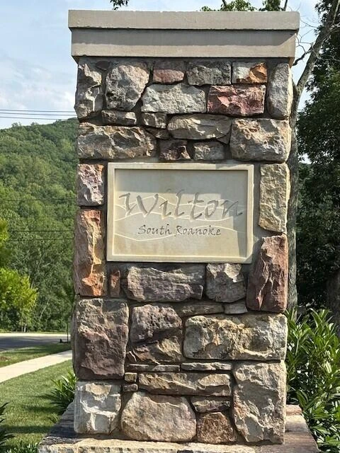 1005 Wilton Park DR