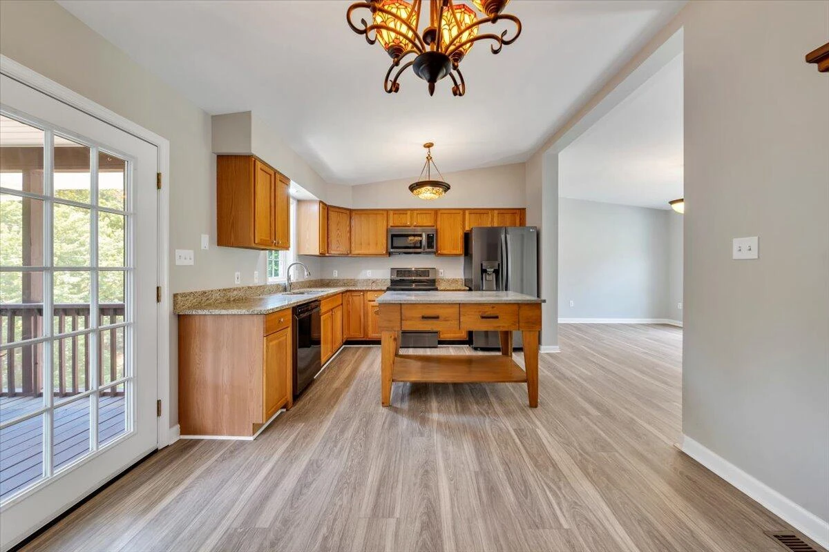 4832 Autumn LN - Photo 8