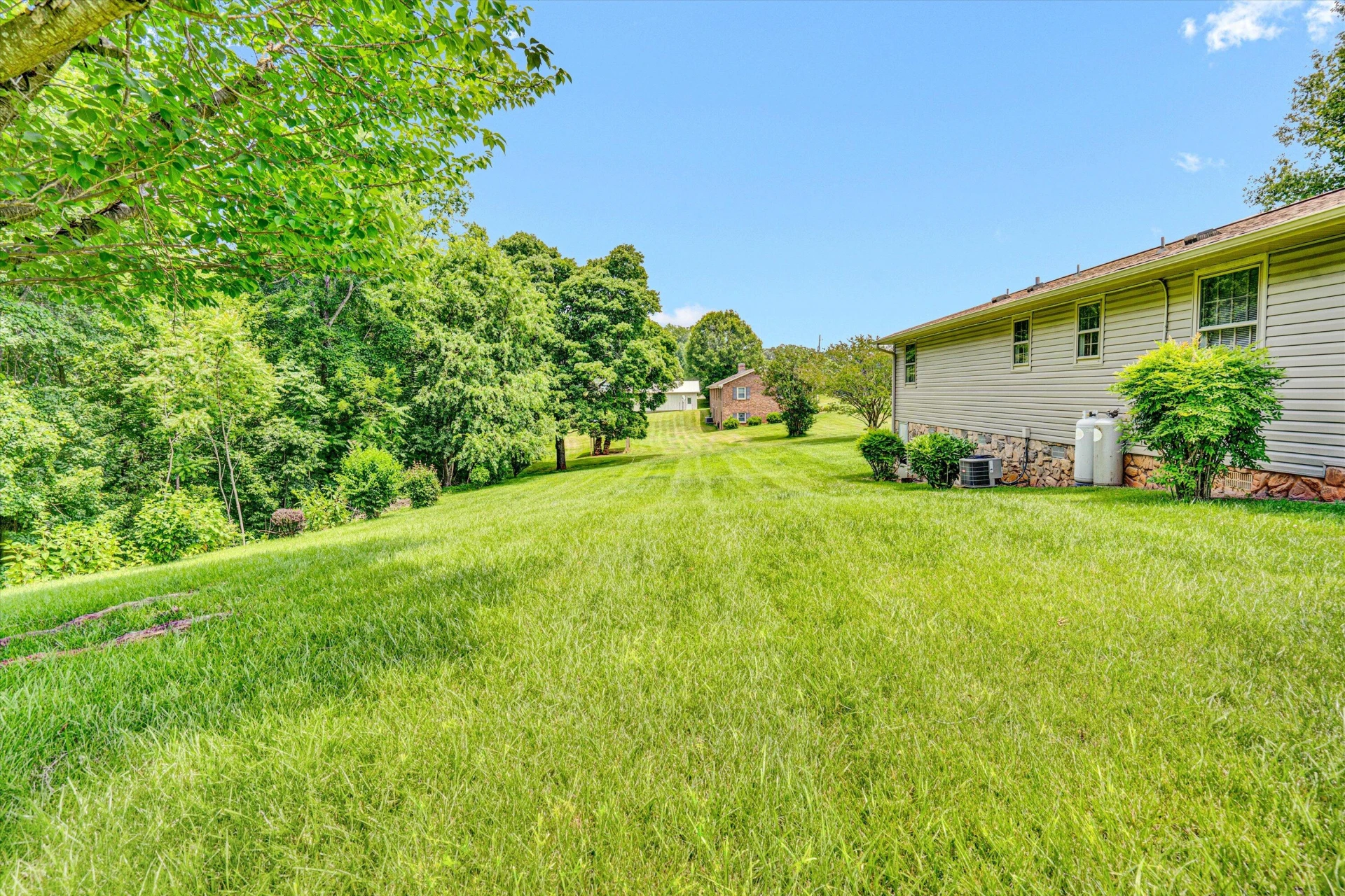 309 JACKS CREEK RD - Photo 23