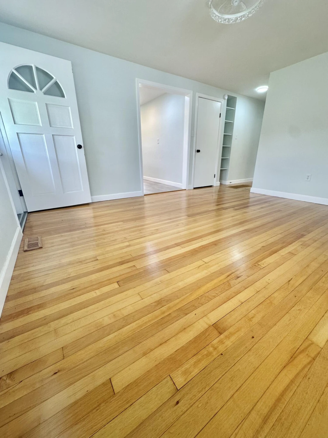312 Phillip ST - Photo 13