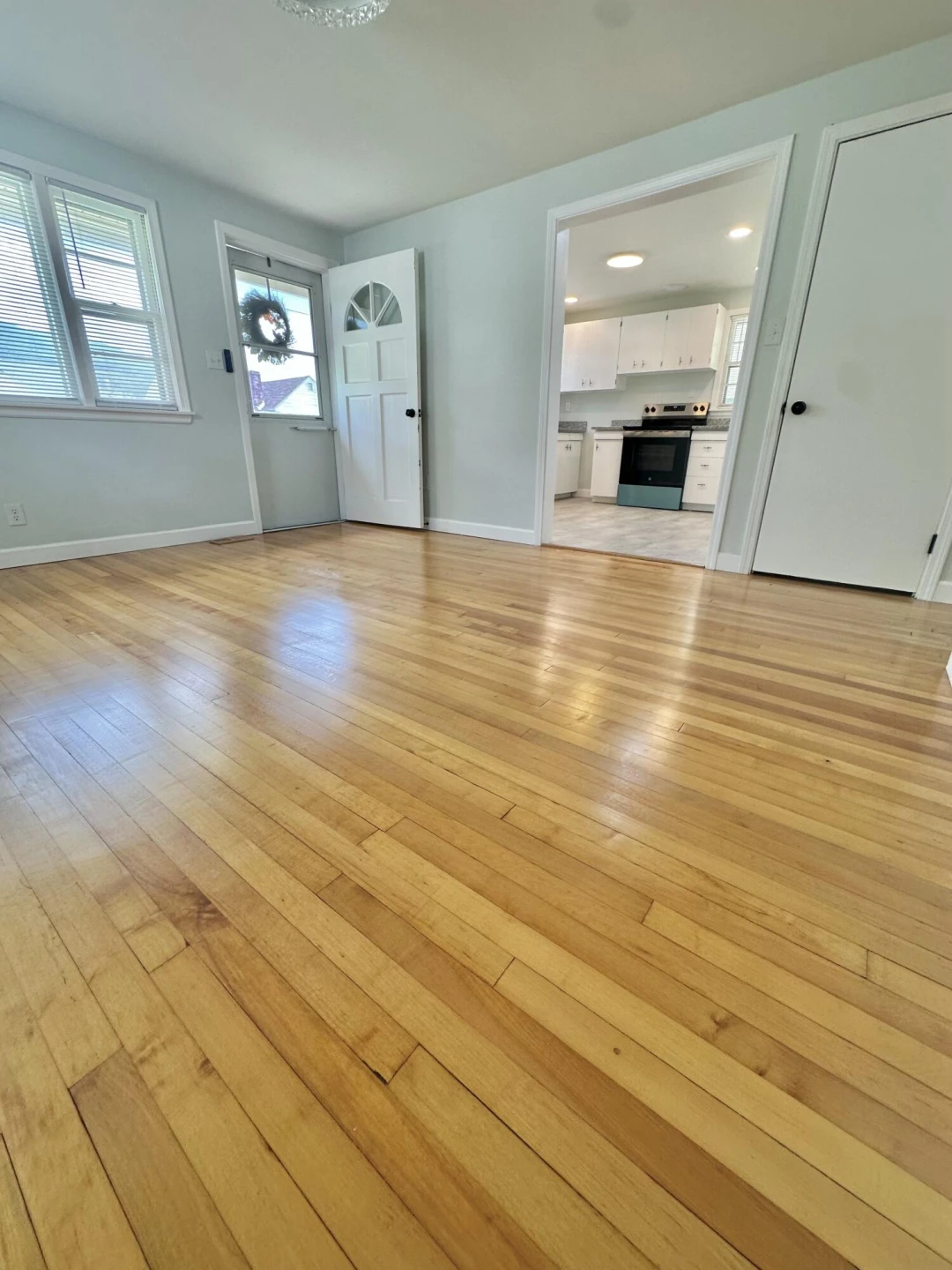 312 Phillip ST - Photo 14