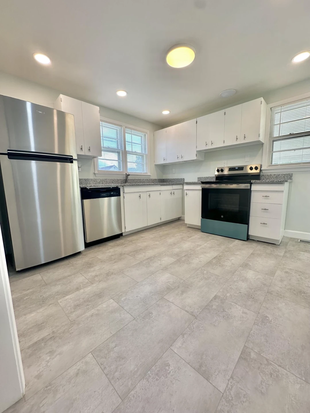312 Phillip ST - Photo 19