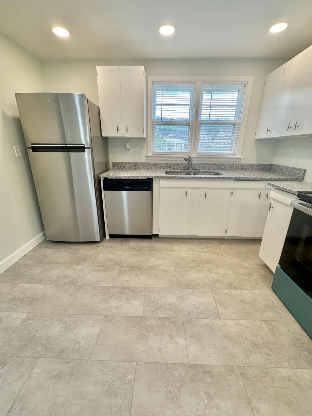 312 Phillip ST - Photo 21