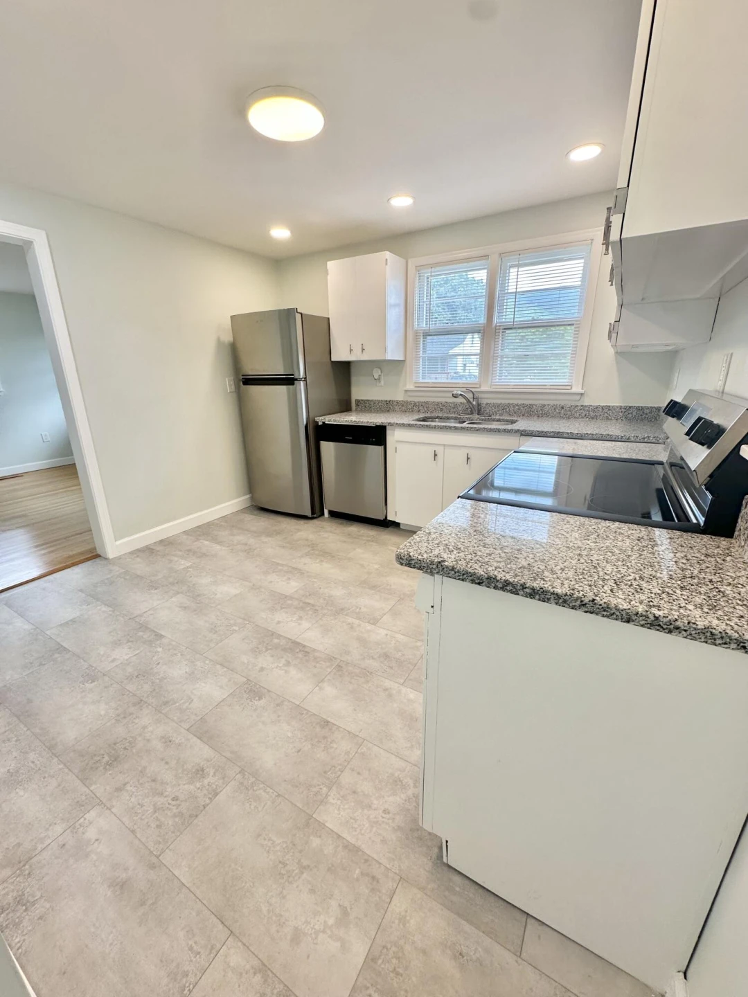 312 Phillip ST - Photo 23