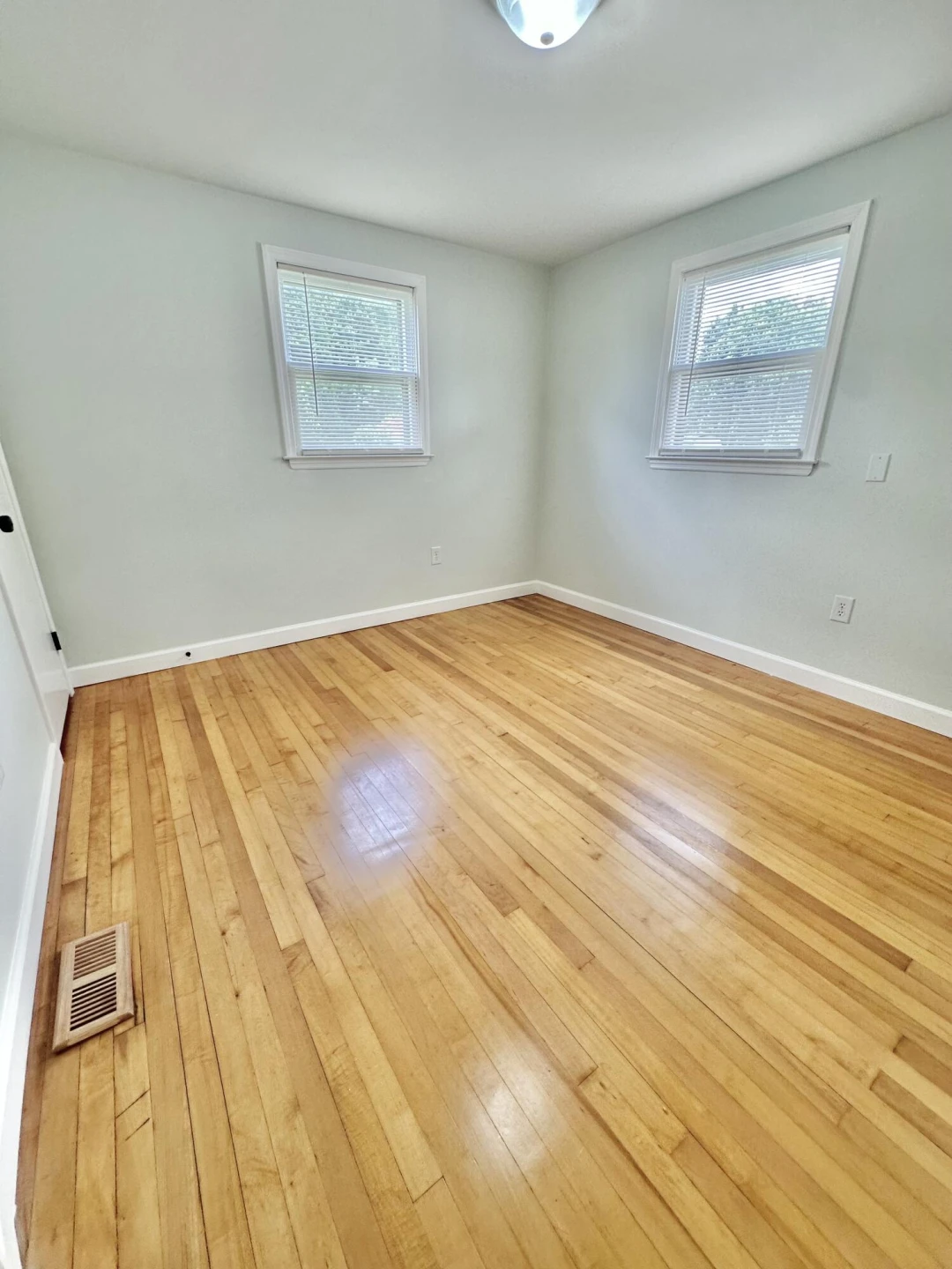 312 Phillip ST - Photo 26
