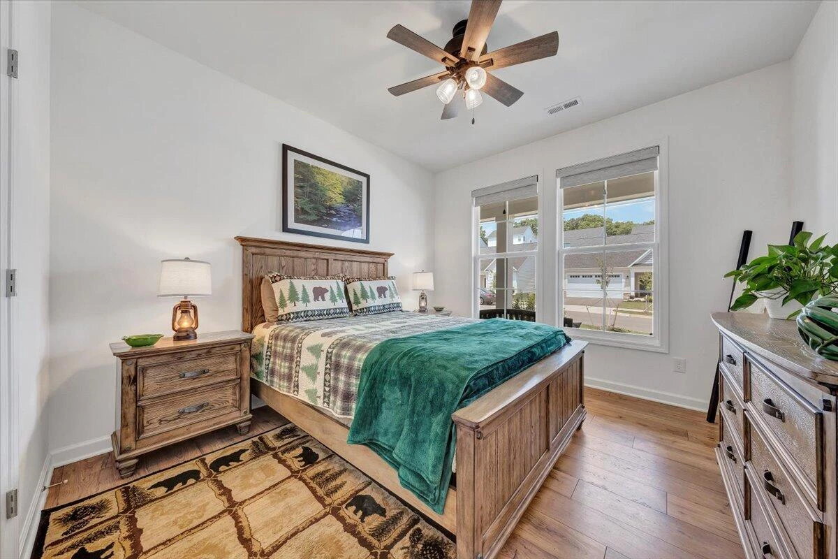2153 Kings Walk DR - Photo 23