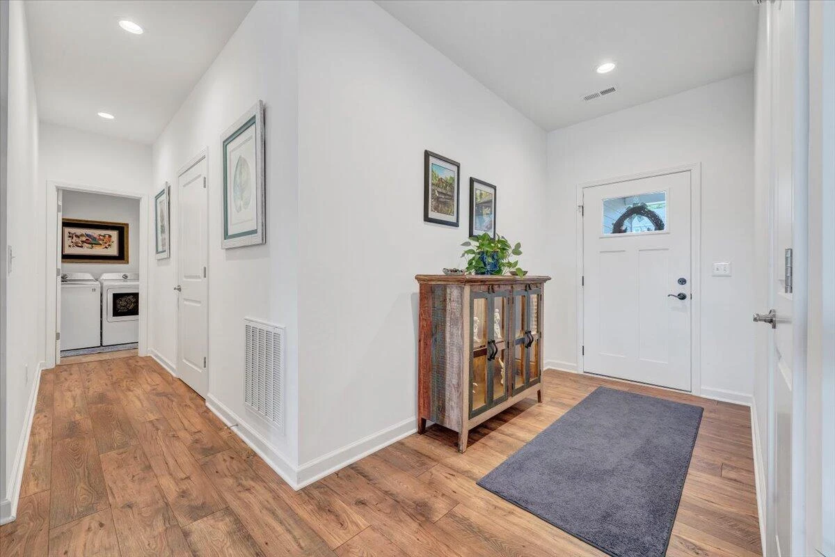 2153 Kings Walk DR - Photo 3