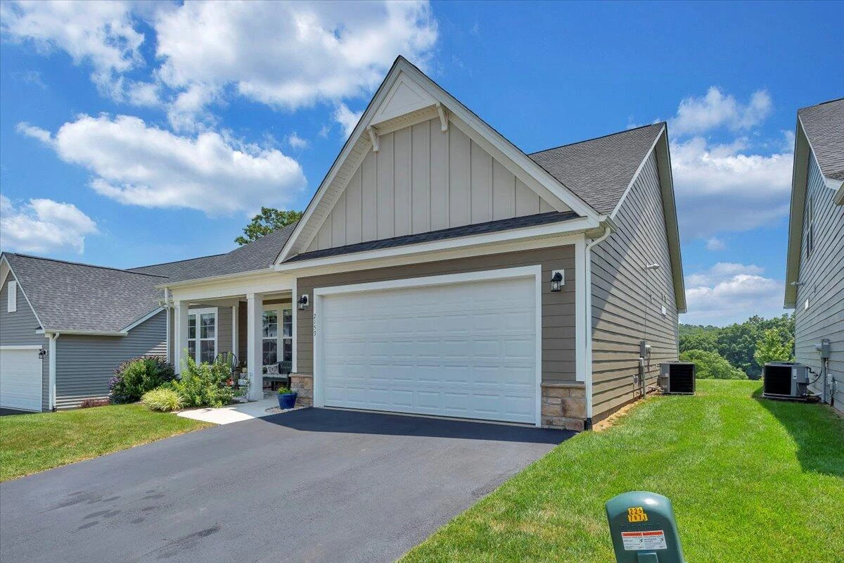 2153 Kings Walk DR - Photo 38