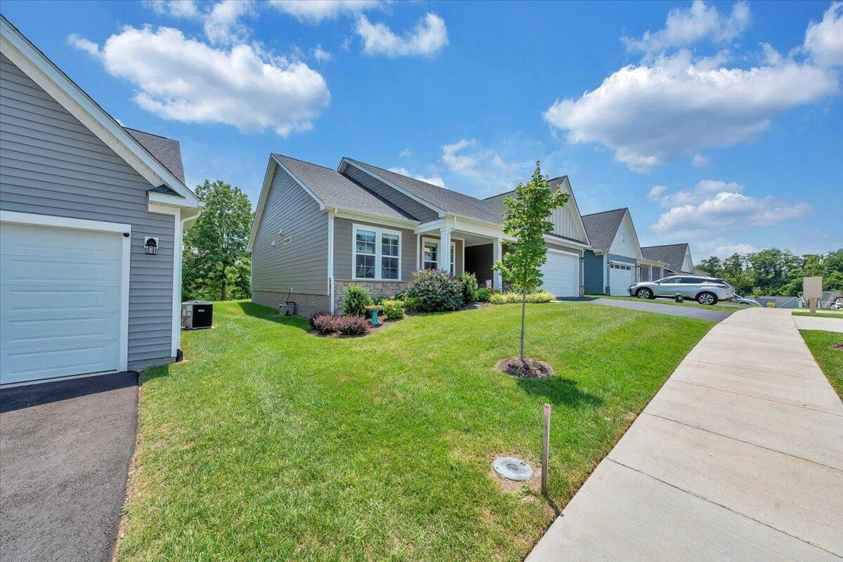 2153 Kings Walk DR - Photo 39