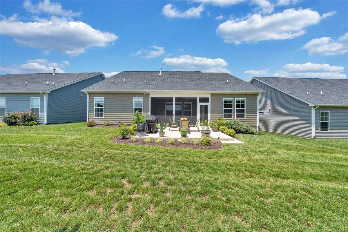 2153 Kings Walk DR - Photo 44