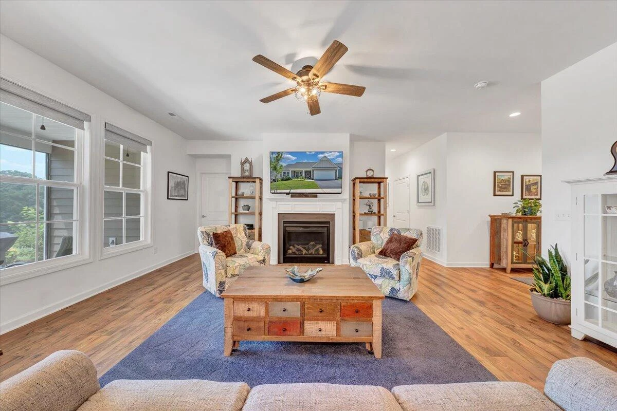 2153 Kings Walk DR - Photo 7