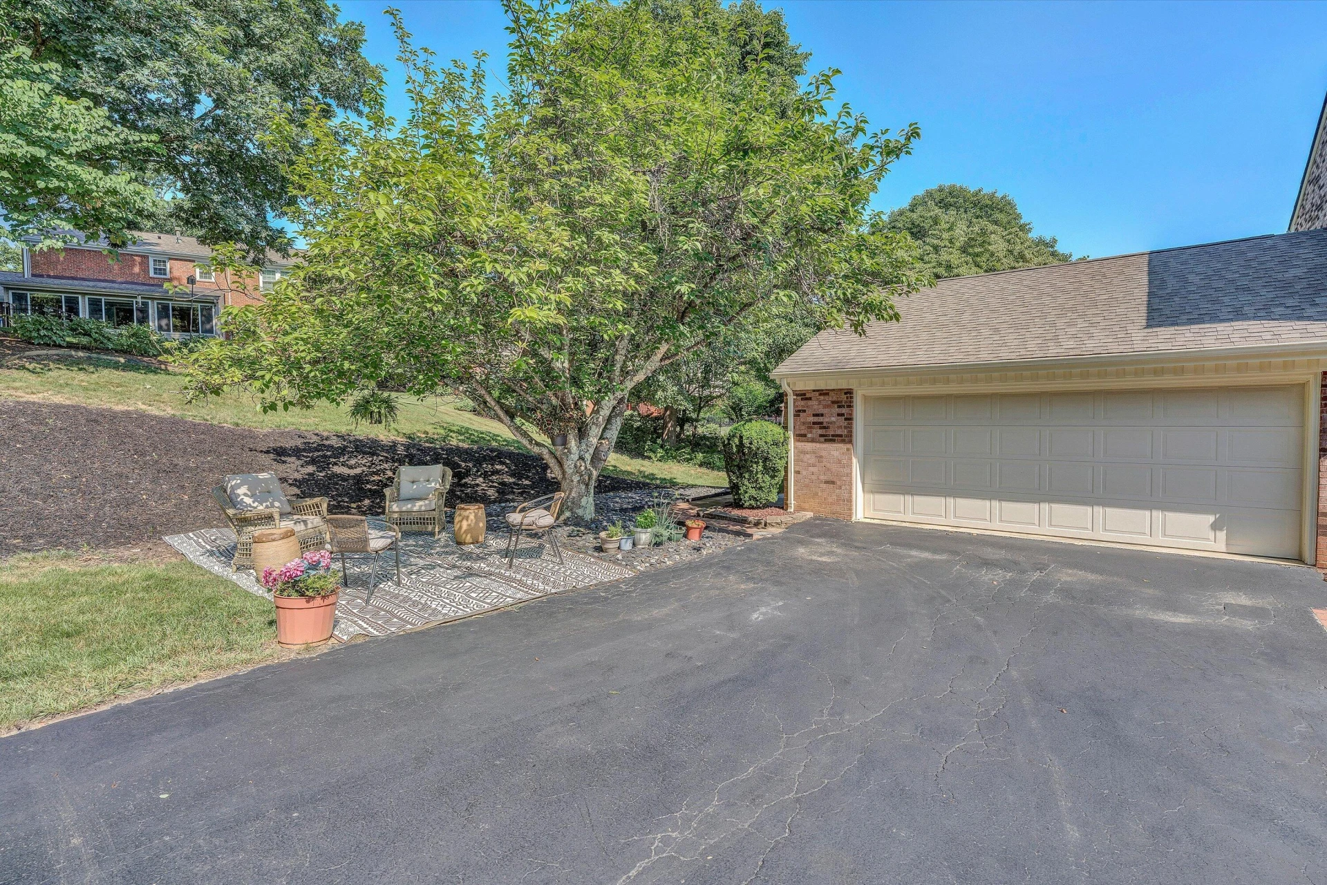5427 Sheila LN - Photo 41