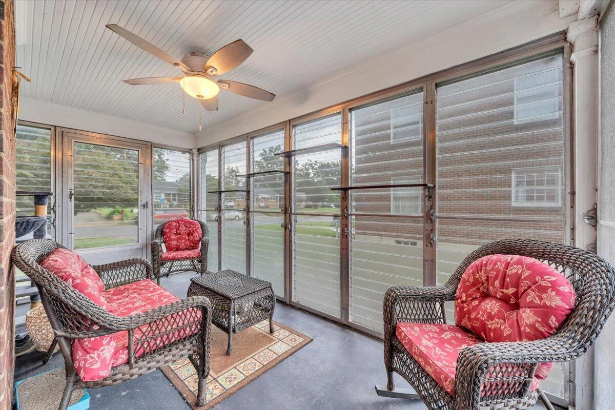 2521 Floraland DR - Photo 15