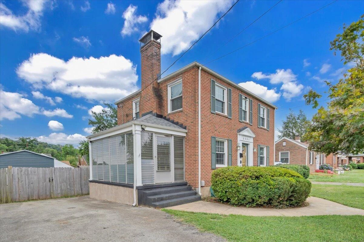 2521 Floraland DR - Photo 38