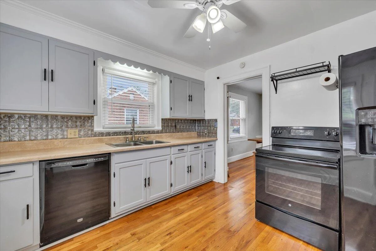 2521 Floraland DR - Photo 12